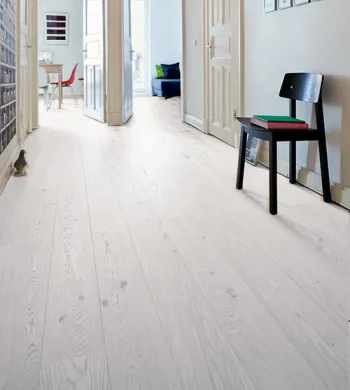 Chêne Massif Huilé Rustique Brossé Blanc Meringue 120x15mm certifié fsc 100 % - Accueil - Over Parquet