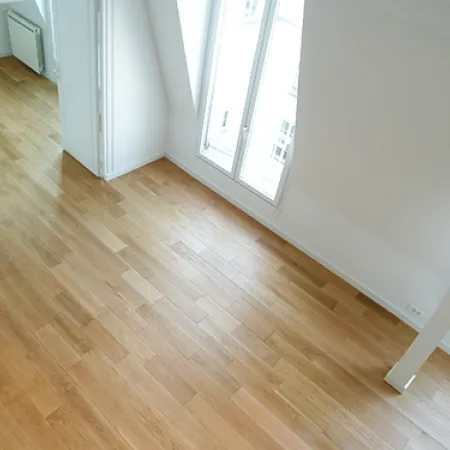 Parquet Chêne Massif Verni Brosse PR 90x21mm certifié fsc 100 % - Accueil - Over Parquet