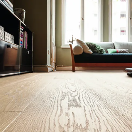 Chêne Massif Verni Brossé Rustique Luna - Accueil - Over Parquet
