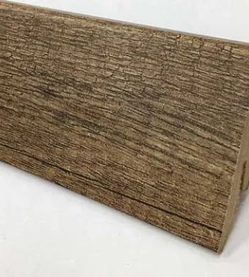 Plinthe - Over Parquet