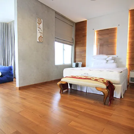 Teck Massif Verni Imperial 90x15mm - Parquet Massif Exotique Verni - Over Parquet