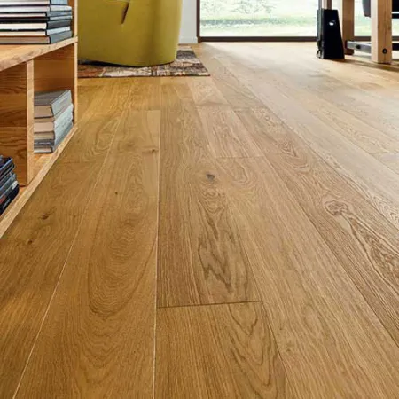 Parquet Chêne Massif Verni Brossé Country Campagne Piqué Sahara - 160 x 14 x 2100 m - Accueil - Over Parquet