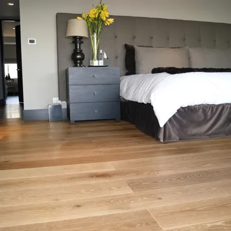 Chêne Contrecollé Rustique Verni Brossé Cérusé Cardiff - 150mm x 14mm - Parquet Flottant Chêne Verni - Over Parquet