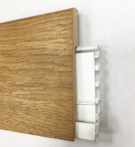 Plinthe Électrique Avec Goulotte Placage Chêne Verni - Accueil - Over Parquet