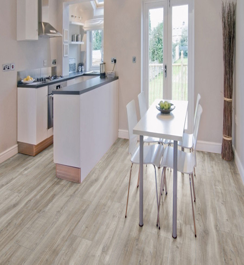 Sol Stratifié Chêne Montmelo Argent Collection Milan - Accueil - Over Parquet