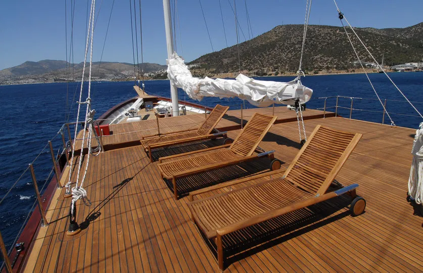 Les étapes pour poser un parquet en pont de bateau