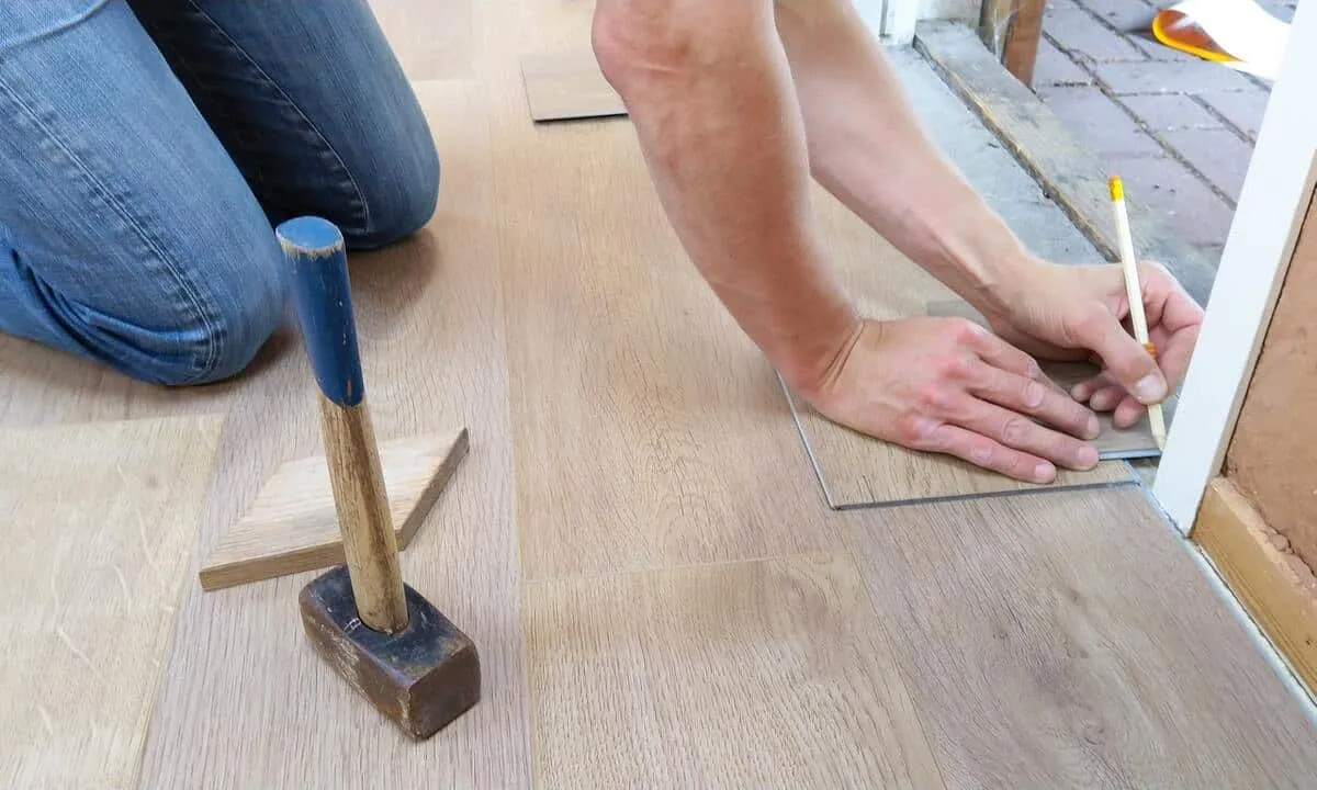 Comment entretenir un parquet huilé ou vitrifié ?