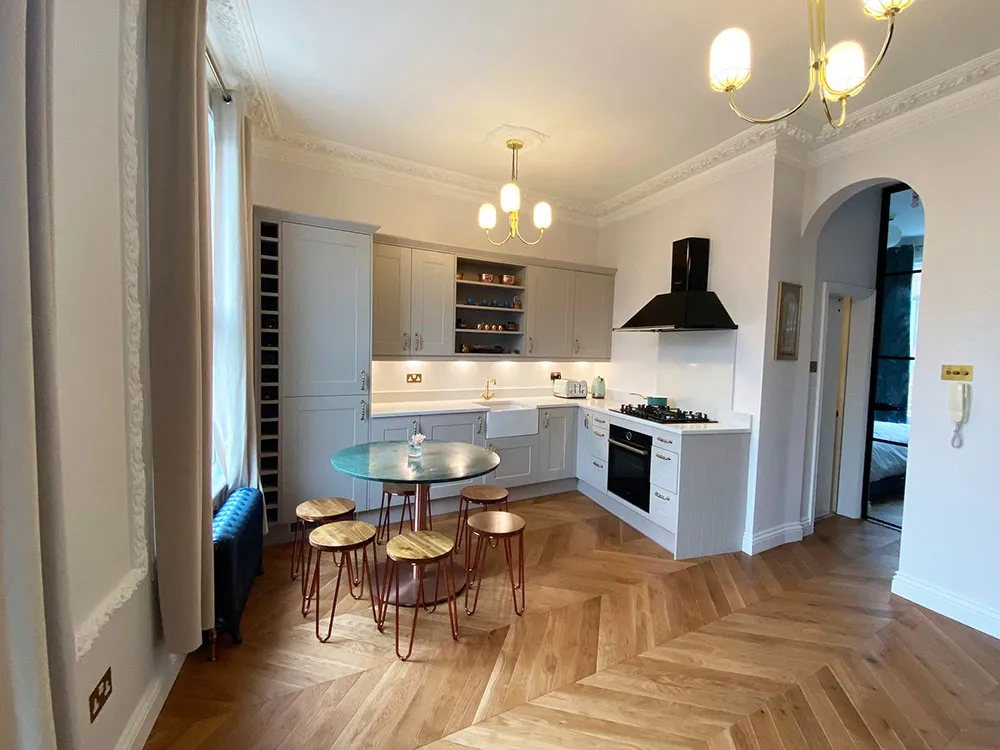 Parquet en Point de Hongrie 
