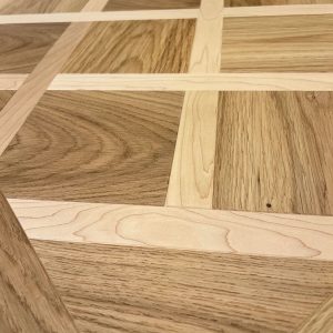 CHÊNE DALLES VERSAILLES COUR DU ROI VERNI PR BIS 1000x1000x15mm 4mm de couche d'usure Certifié FSC Mix Credit